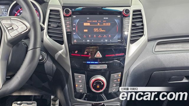 KG Mobility (SsangYong) Tivoli Armor TX 2WD 2019 — фото 14