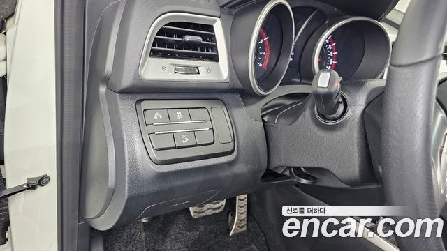 KG Mobility (SsangYong) Tivoli Armor TX 2WD 2019 — фото 17