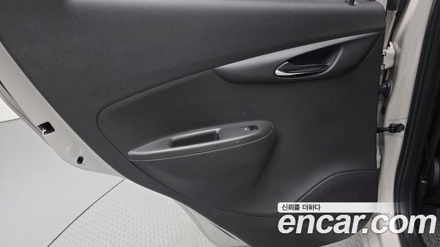 Chevrolet Spark Premier 2019 — фото 25
