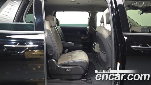 Kia Carnival (IV) Diesel 9-Seater Gravity 2025 — фото 12