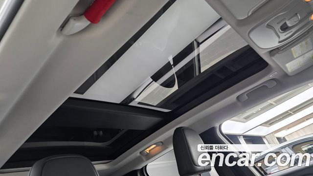 Jeep Renegade 1.3 Limited 2022 — фото 17