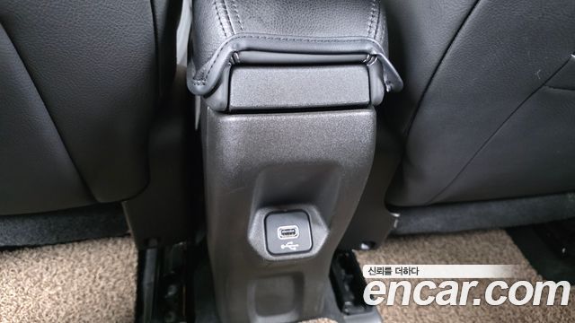 Jeep Renegade 1.3 Limited 2022 — фото 32