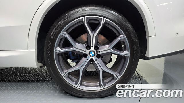 BMW X5 (G05) xDrive 40i M Sport 2022 — фото 21