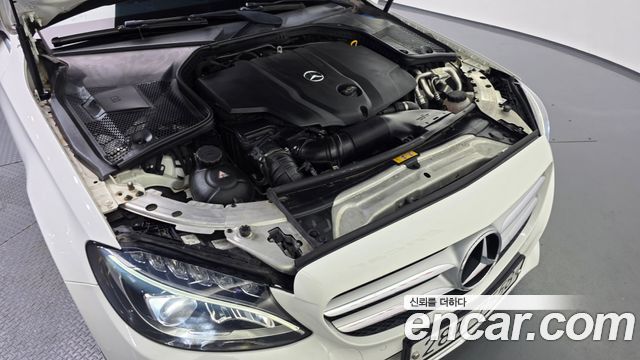 Mercedes-Benz C-Class (W205) C220 d 4MATIC 2017 — фото 6