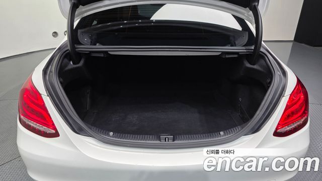 Mercedes-Benz C-Class (W205) C220 d 4MATIC 2017 — фото 20