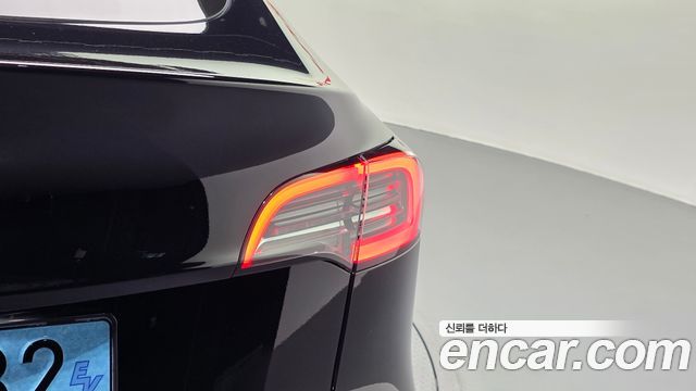 Tesla Model Y RWD 2023 — фото 23