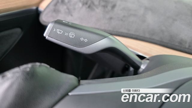 Tesla Model Y RWD 2023 — фото 29