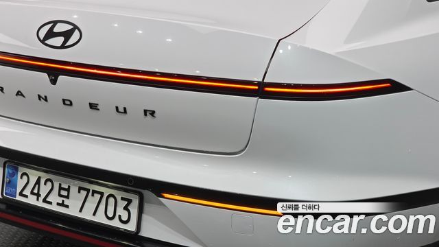 Hyundai Grandeur Hybrid (GN7) Calligraphy 2025 — фото 23