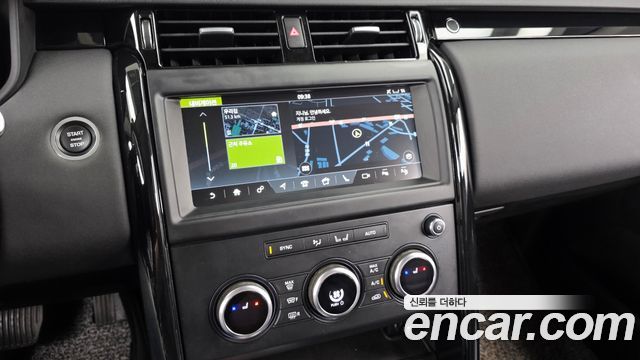 Land Rover Discovery 5 2.0 SD4 SE 2019 — фото 13