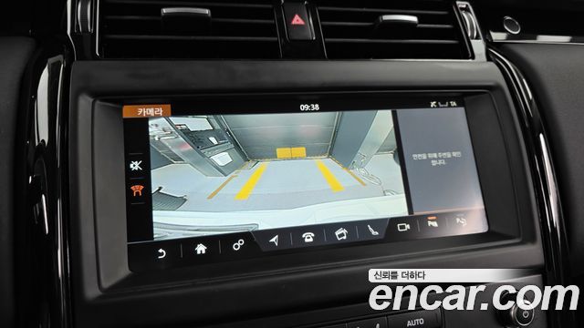 Land Rover Discovery 5 2.0 SD4 SE 2019 — фото 14