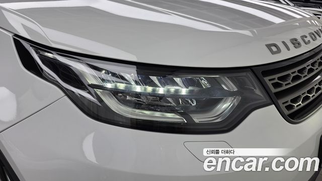 Land Rover Discovery 5 2.0 SD4 SE 2019 — фото 22