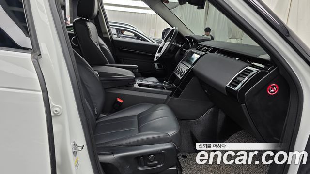 Land Rover Discovery 5 2.0 SD4 SE 2019 — фото 26