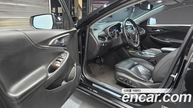 Chevrolet Malibu 1.5 Turbo Perfect Black LTZ Premium Safety 2017 — фото 10