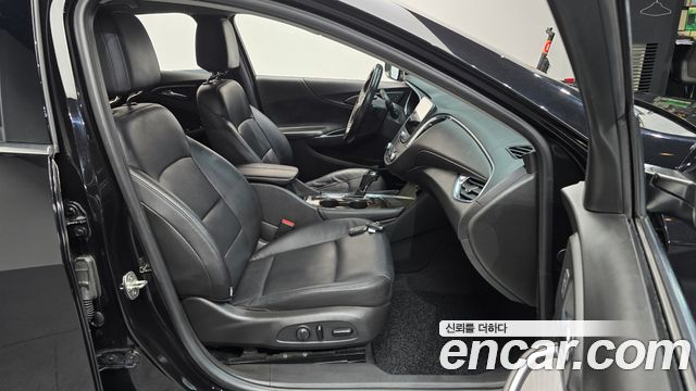 Chevrolet Malibu 1.5 Turbo Perfect Black LTZ Premium Safety 2017 — фото 11
