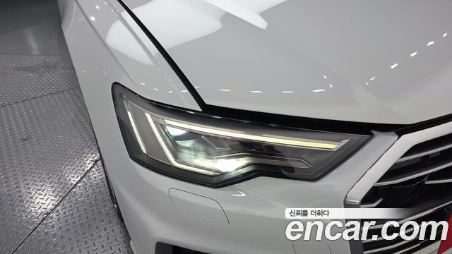 Audi A6 (C8) 45 TFSI Premium 2021 — фото 22