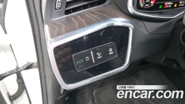 Audi A6 (C8) 45 TFSI Premium 2021 — фото 31