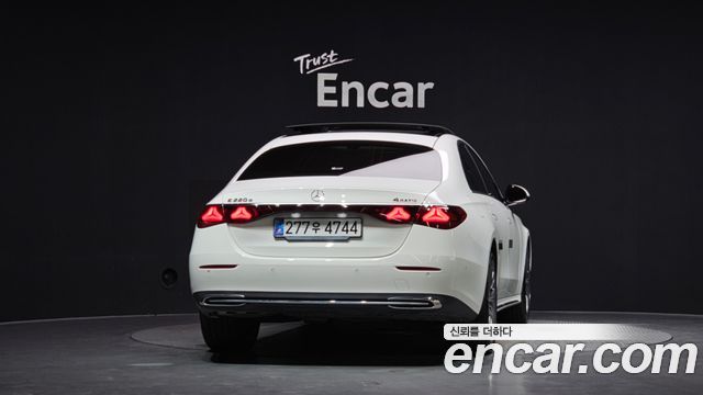 Mercedes-Benz E-Class (W214) E220d 4MATIC Exclusive 2025 — фото 4