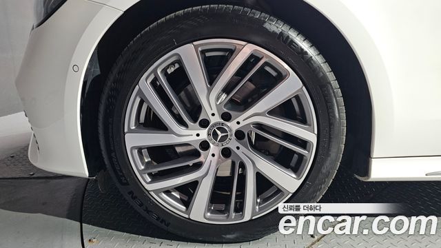 Mercedes-Benz E-Class (W214) E220d 4MATIC Exclusive 2025 — фото 5