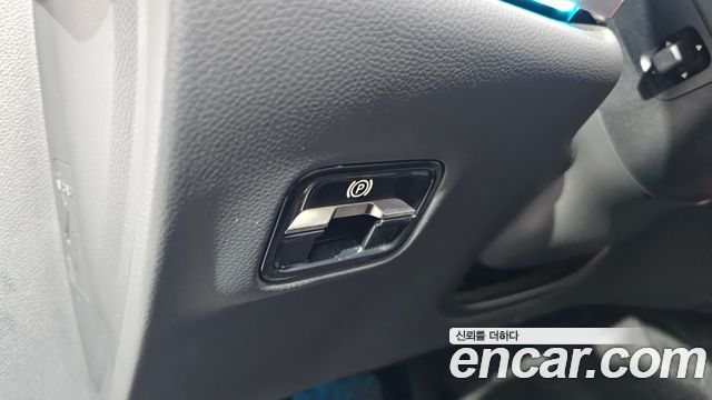 Mercedes-Benz E-Class (W214) E220d 4MATIC Exclusive 2025 — фото 28