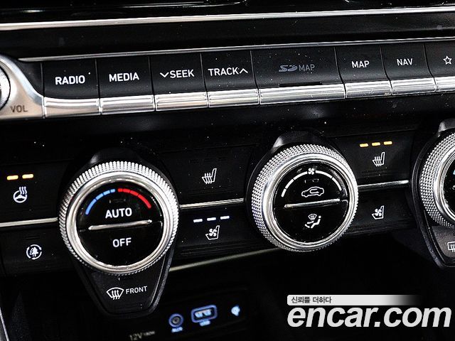 Genesis G70 2.0T AWD Elite 2019 — фото 22