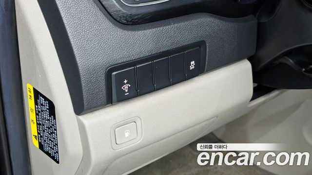 Kia Carnival 9-Seater Luxury 2019 — фото 27