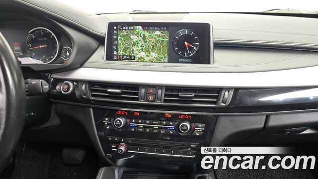 BMW X6 (F16) xDrive 40d M Sport 2018 — фото 17