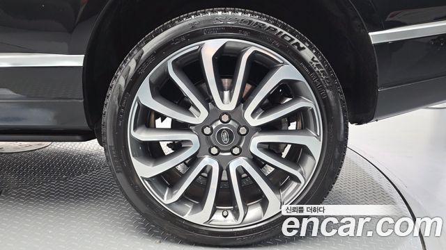 Land Rover Range Rover (IV) 4.4 SDV8 AB DIESEL 2017 — фото 27
