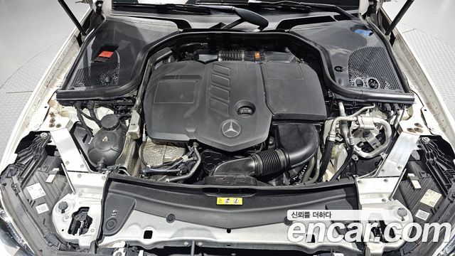 Mercedes-Benz E-Class (W213) E220d 4MATIC AMG Line 2021 — фото 6