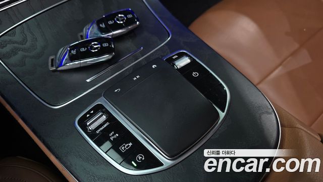 Mercedes-Benz E-Class (W213) E220d 4MATIC AMG Line 2021 — фото 27