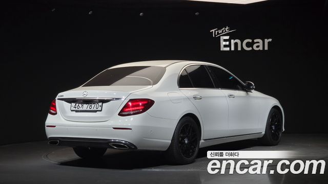 Mercedes-Benz E-Class (W213) E200 Avantgarde 2017 — фото 2