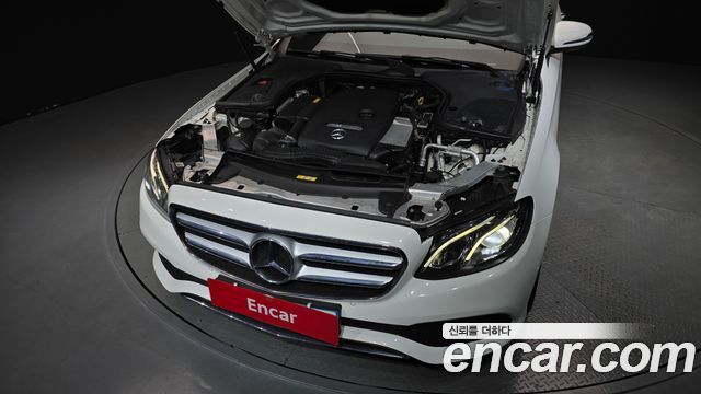 Mercedes-Benz E-Class (W213) E200 Avantgarde 2017 — фото 6