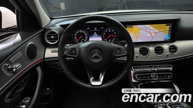 Mercedes-Benz E-Class (W213) E200 Avantgarde 2017 — фото 13