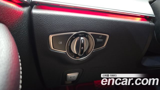 Mercedes-Benz E-Class (W213) E200 Avantgarde 2017 — фото 16