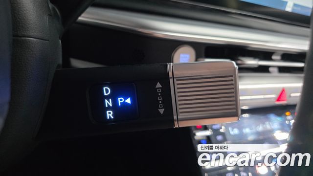 Hyundai Grandeur (GN7) 2,5 Gasoline 2WD Exclusive 2023 — фото 9