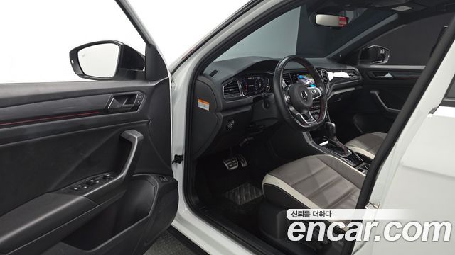Volkswagen T-Roc 2.0 TDI Prestige 2022 — фото 10