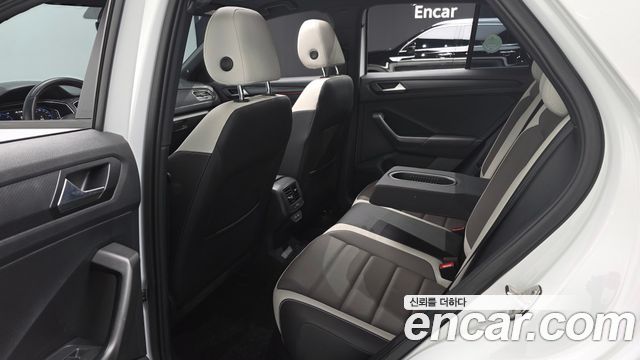 Volkswagen T-Roc 2.0 TDI Prestige 2022 — фото 11