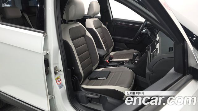 Volkswagen T-Roc 2.0 TDI Prestige 2022 — фото 26