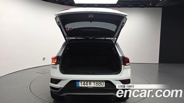 Volkswagen T-Roc 2.0 TDI Prestige 2022 — фото 27