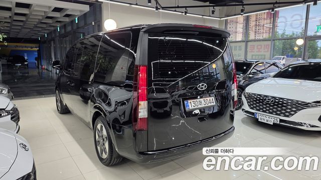 Hyundai Staria Tourer 9-Seater Modern 2022 — фото 4