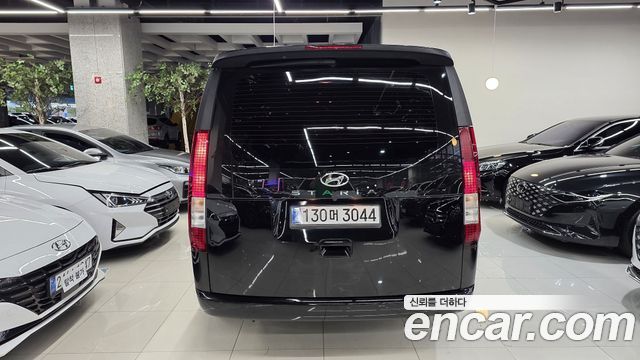 Hyundai Staria Tourer 9-Seater Modern 2022 — фото 6