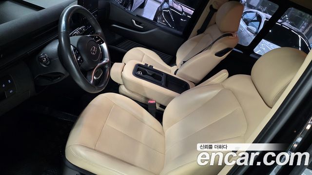 Hyundai Staria Tourer 9-Seater Modern 2022 — фото 19