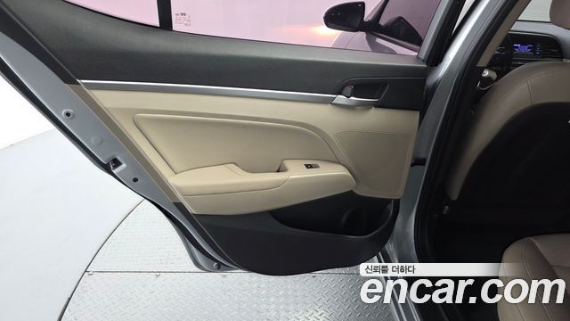 Hyundai Avante (AD) 1.6 LPi Smart(Rental) 2020 — фото 25