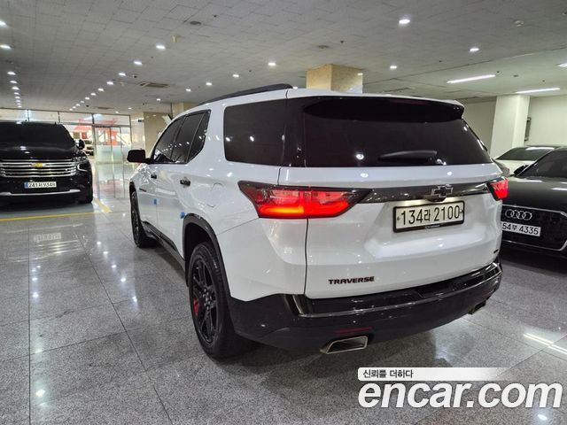 Chevrolet Traverse 3.6 AWD Redline 2020 — фото 3