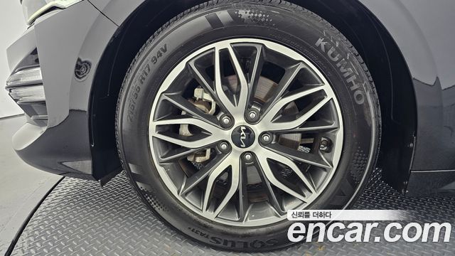 Kia K5 (III) 2.0 Trendy 2022 — фото 5