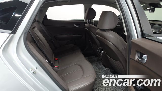 Kia K5 Hybrid (II) Noblesse 2020 — фото 11