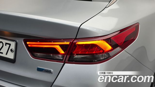 Kia K5 Hybrid (II) Noblesse 2020 — фото 23