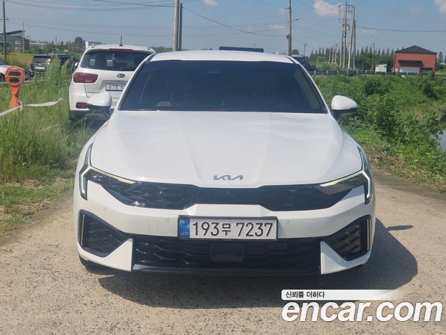 Kia K5 (III) 2.0 Signature