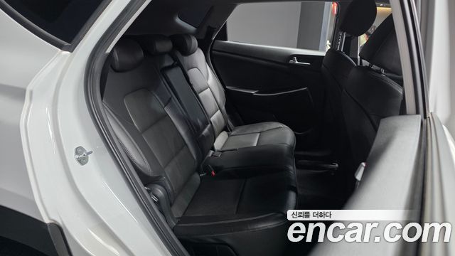 Hyundai Tucson Diesel 2.0 2WD Smart 2020 — фото 12