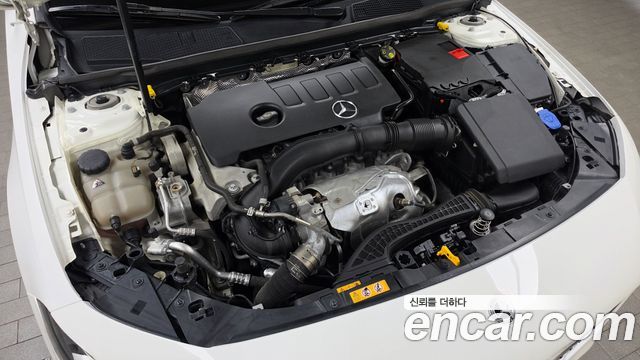 Mercedes-Benz A-Class (W177) A250 4MATIC Sedan 2022 — фото 6