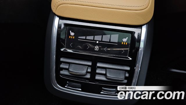 Volvo V60 Cross Country (II) B5 Ultimate AWD 2023 — фото 18